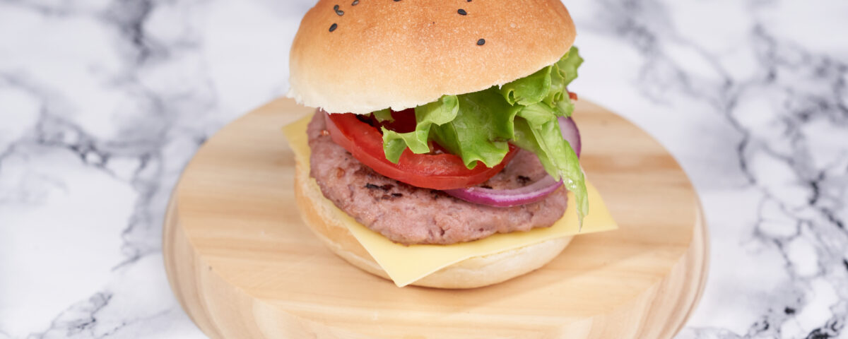 Hamburguesa con pan brioche