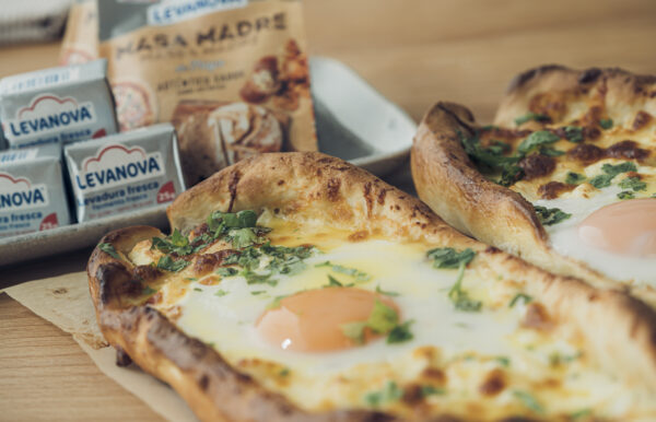 Khachapuri, delicioso pan con queso y huevo