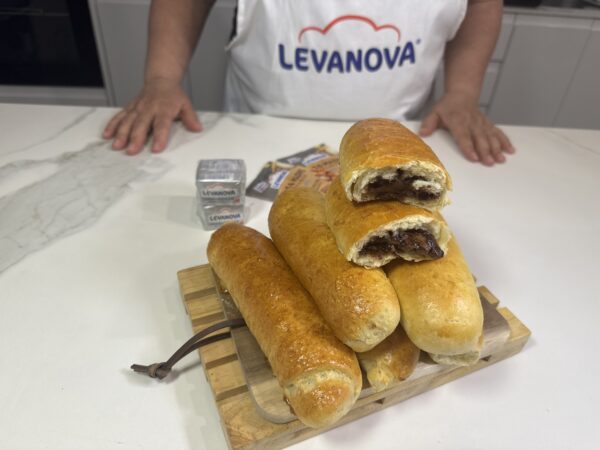 Bollicaos caseros rellenos de chocolate